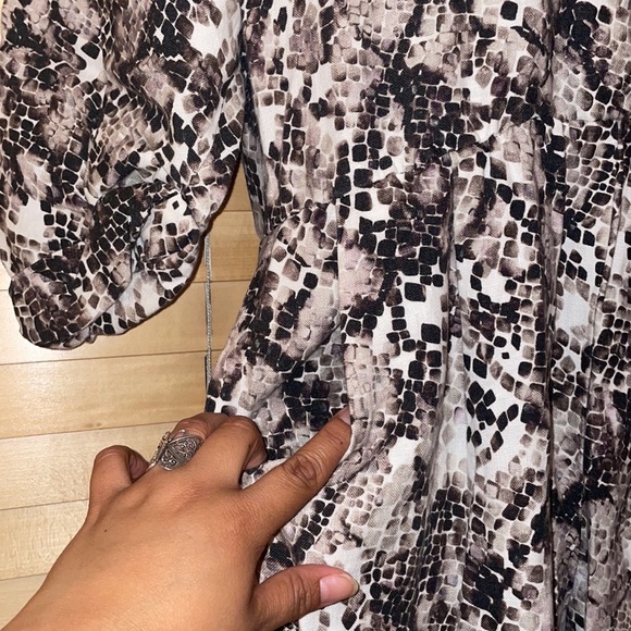 Saloni Phyton Print 100% Linen- Anthracite Jumpsuit - Picture 4 of 12